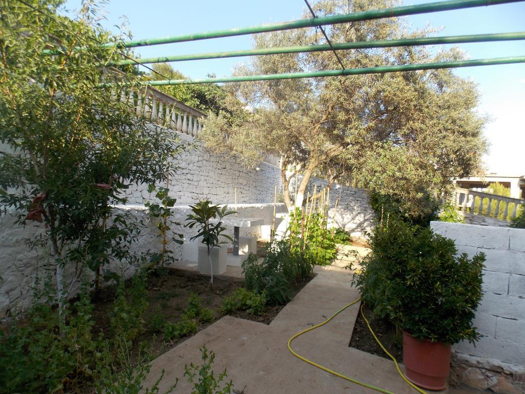 Guest House Vila Bega Sarandë Exterior foto